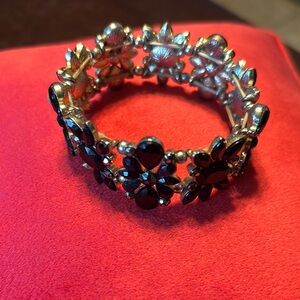 Elegant Black and Silver Floral Bracelet